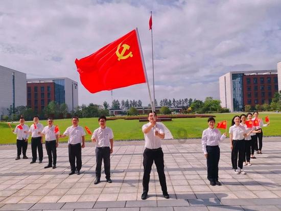 飞傲cp13便携立体声磁带机播放器上架,主打怀旧复古