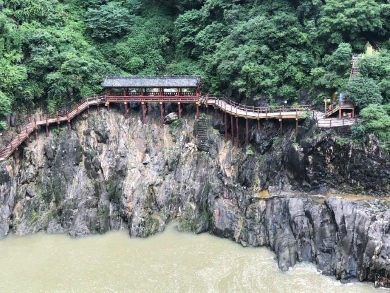 逃离复古经典房屋